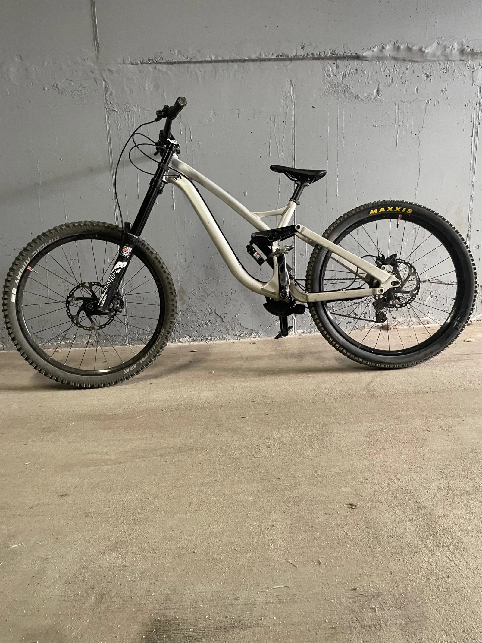 ��������� Fuzz | Mobile.bg � ����������� 1