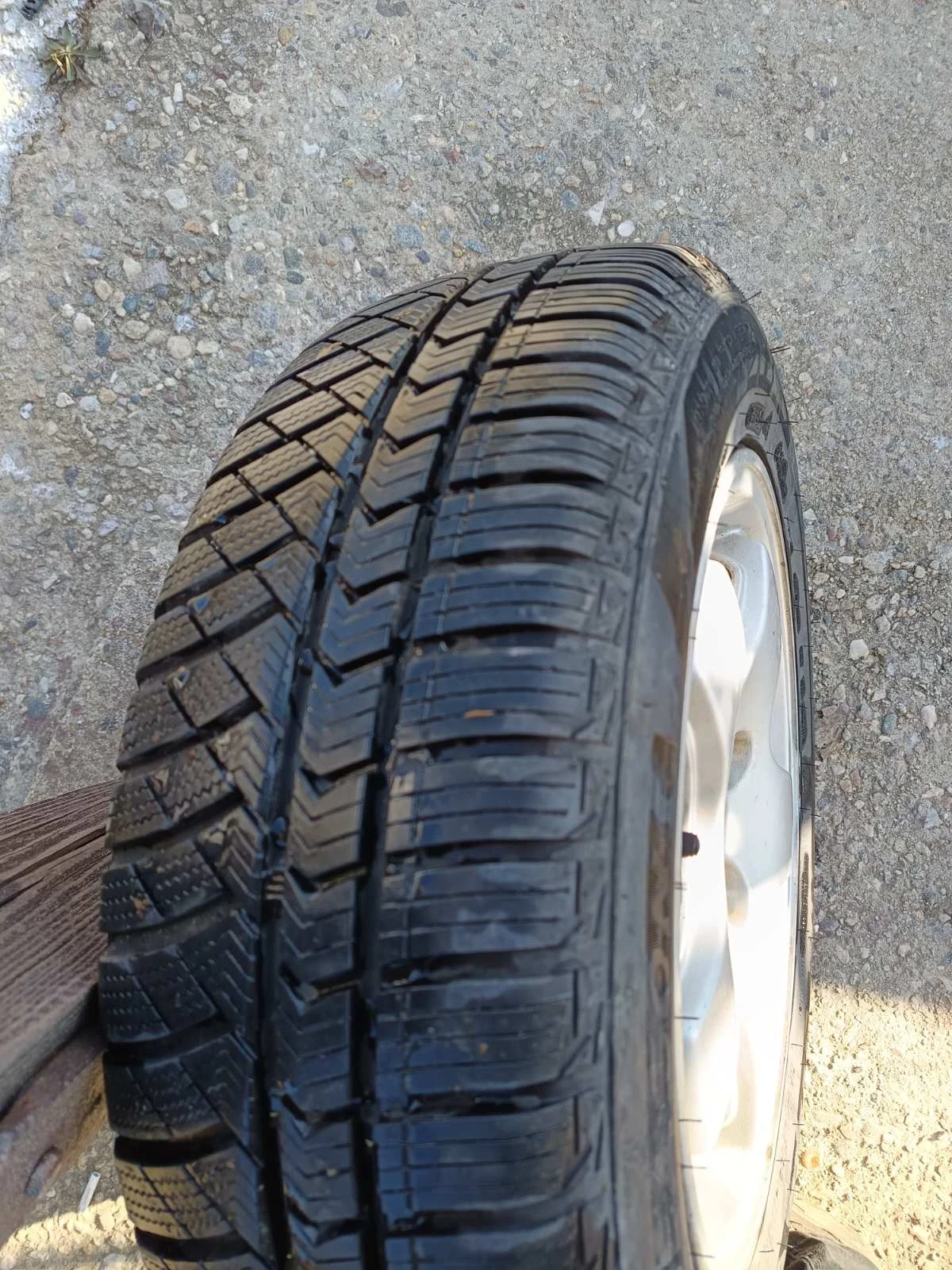 ���� � ������ 185/65R15 | Mobile.bg � ����������� 8