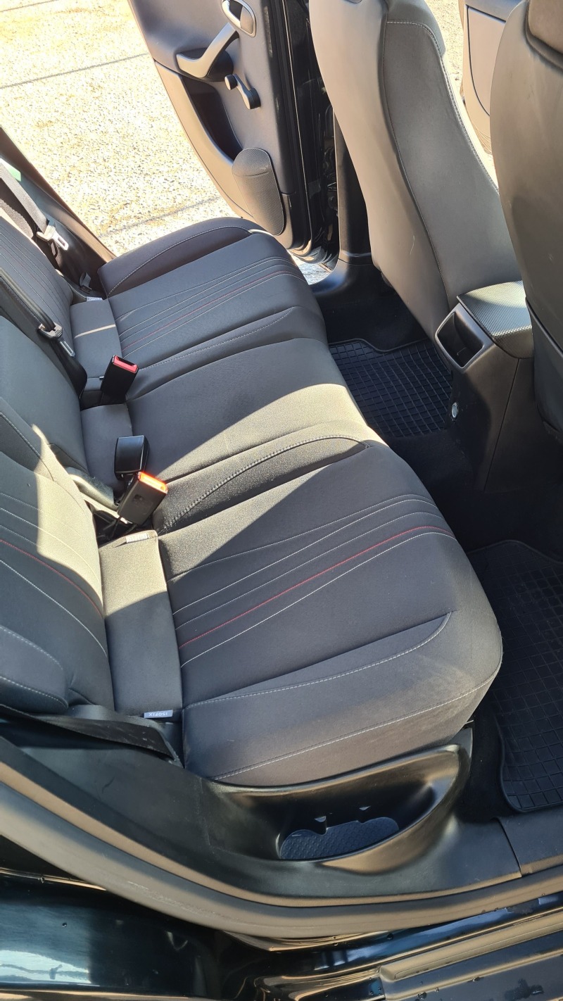 Seat Altea Уникат 1.6HDI COPA CHILI, снимка 8 - Автомобили и джипове - 46212935
