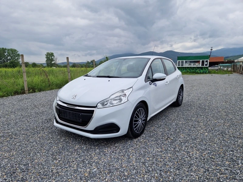 Peugeot 208 1.2i* Like* Euro6* , снимка 8 - Автомобили и джипове - 45890083