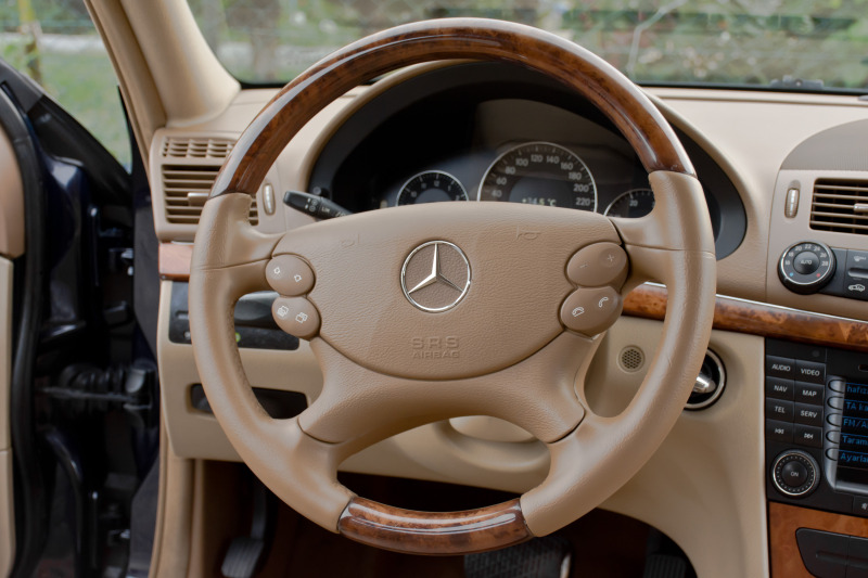 Mercedes-Benz E 220 cdi 170k.s Face Top, снимка 16 - Автомобили и джипове - 46447439
