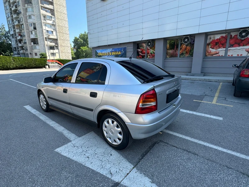 Opel Astra LPG, снимка 4 - Автомобили и джипове - 47595563