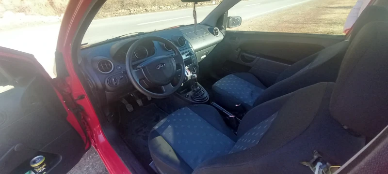 Ford Fiesta, снимка 7 - Автомобили и джипове - 48181090