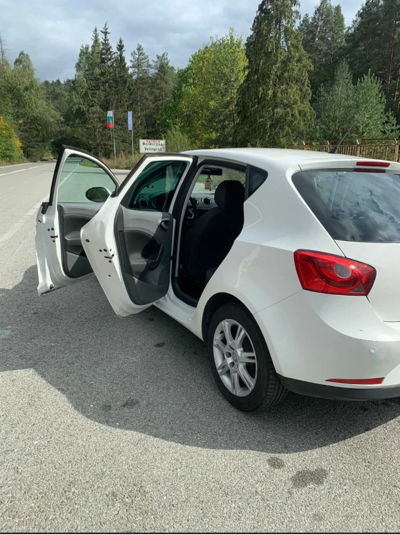 Seat Ibiza 1.2, снимка 5 - Автомобили и джипове - 49020337