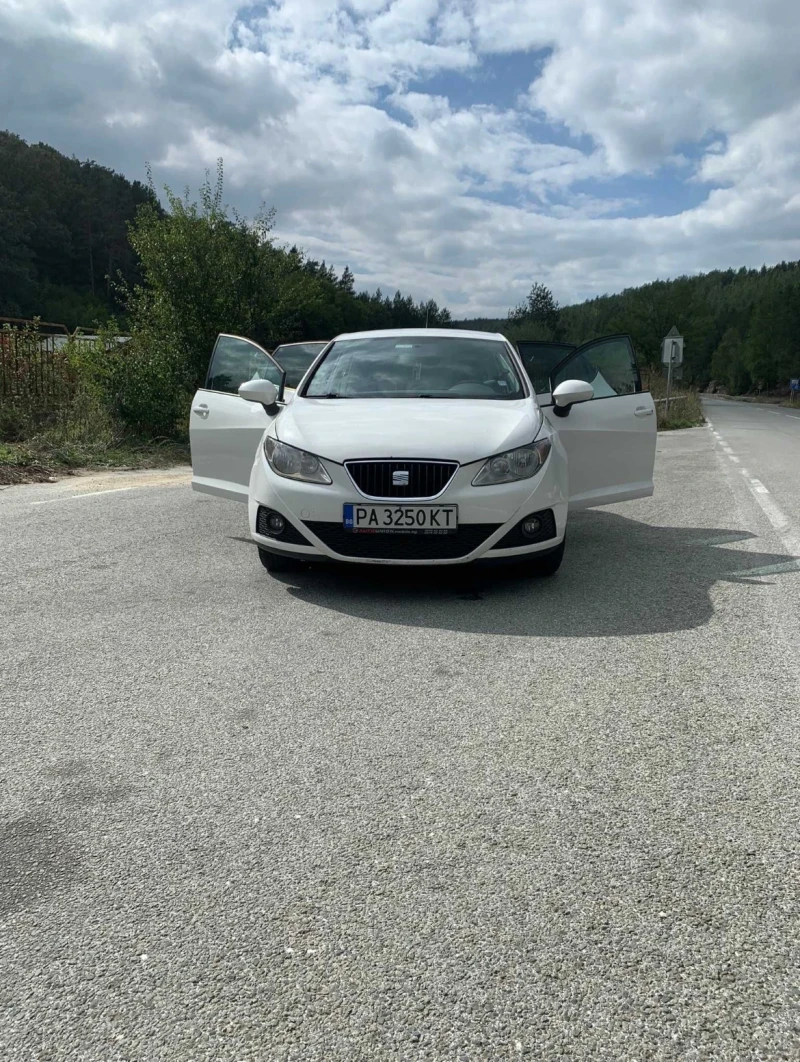 Seat Ibiza 1.2, снимка 1 - Автомобили и джипове - 49020337