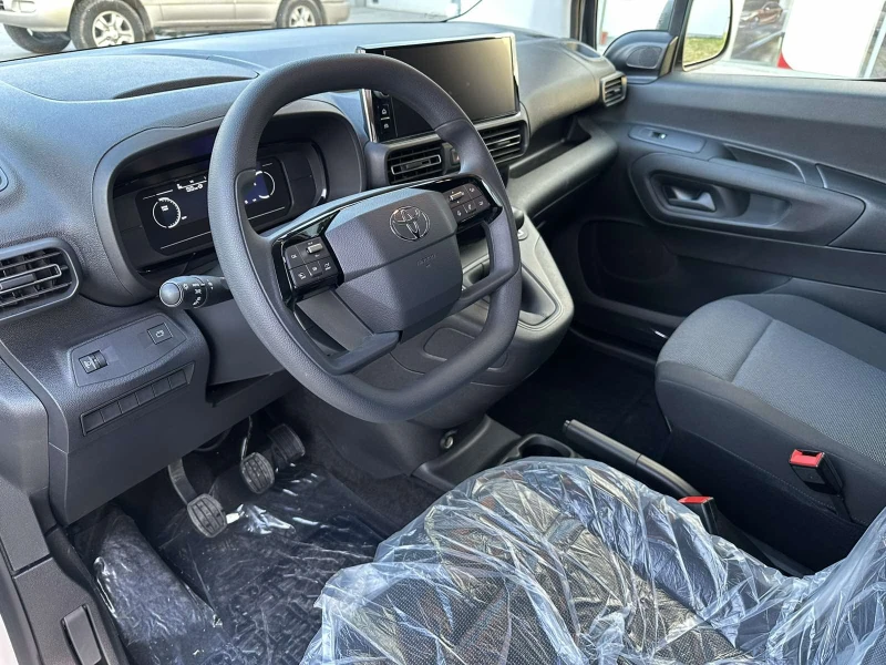 Toyota Proace City Van L2 (Дълга база) Comfort 1.5D, снимка 10 - Автомобили и джипове - 49114474