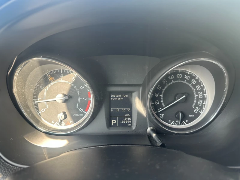 Suzuki Kizashi 2.4i 178 к.с. 4x4, снимка 14 - Автомобили и джипове - 52883299
