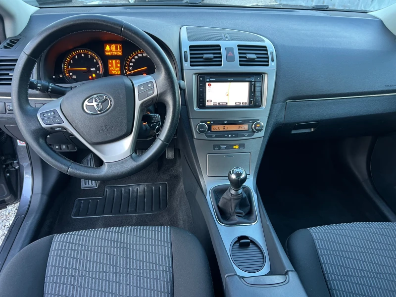 Toyota Avensis 1.8-NAVI FULL, снимка 9 - Автомобили и джипове - 53342934