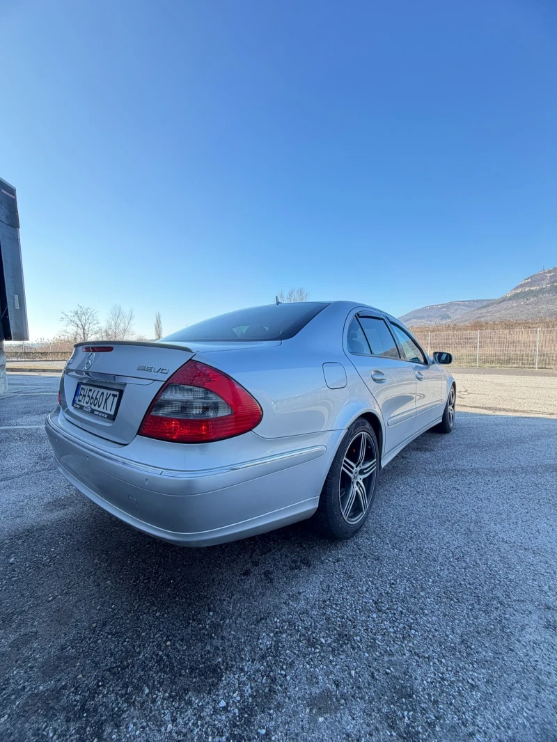 Mercedes-Benz E 320 CDI EVO* NAVI* XENON, снимка 3 - Автомобили и джипове - 53590914