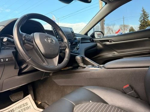 Toyota Camry Hybrid SE, снимка 9 - Автомобили и джипове - 55560250