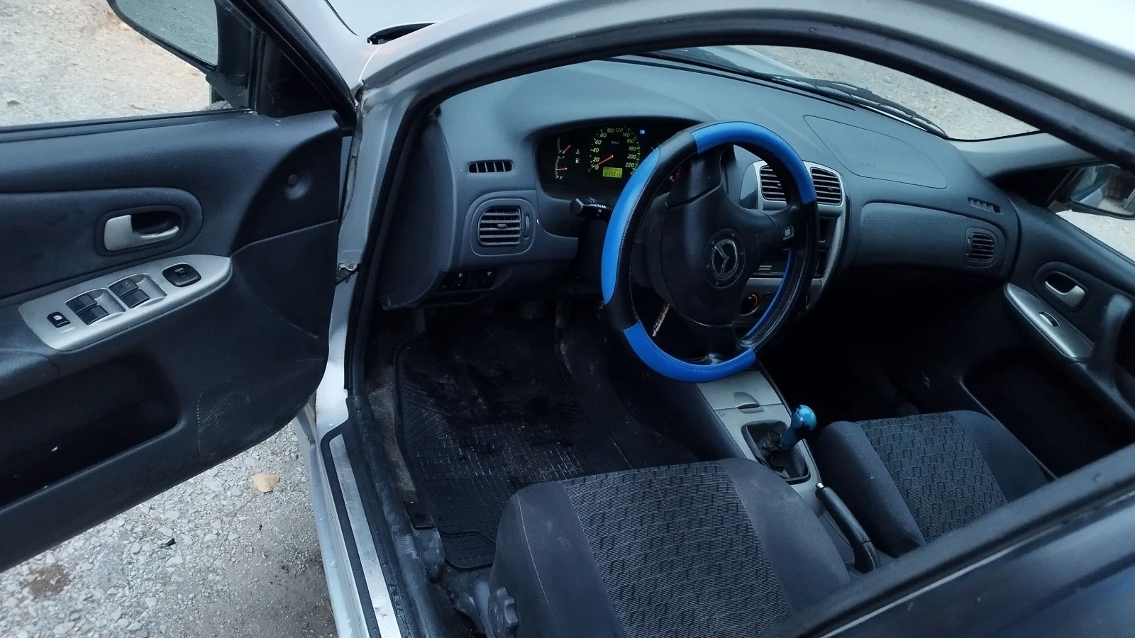 Mazda 323 F | Mobile.bg   11