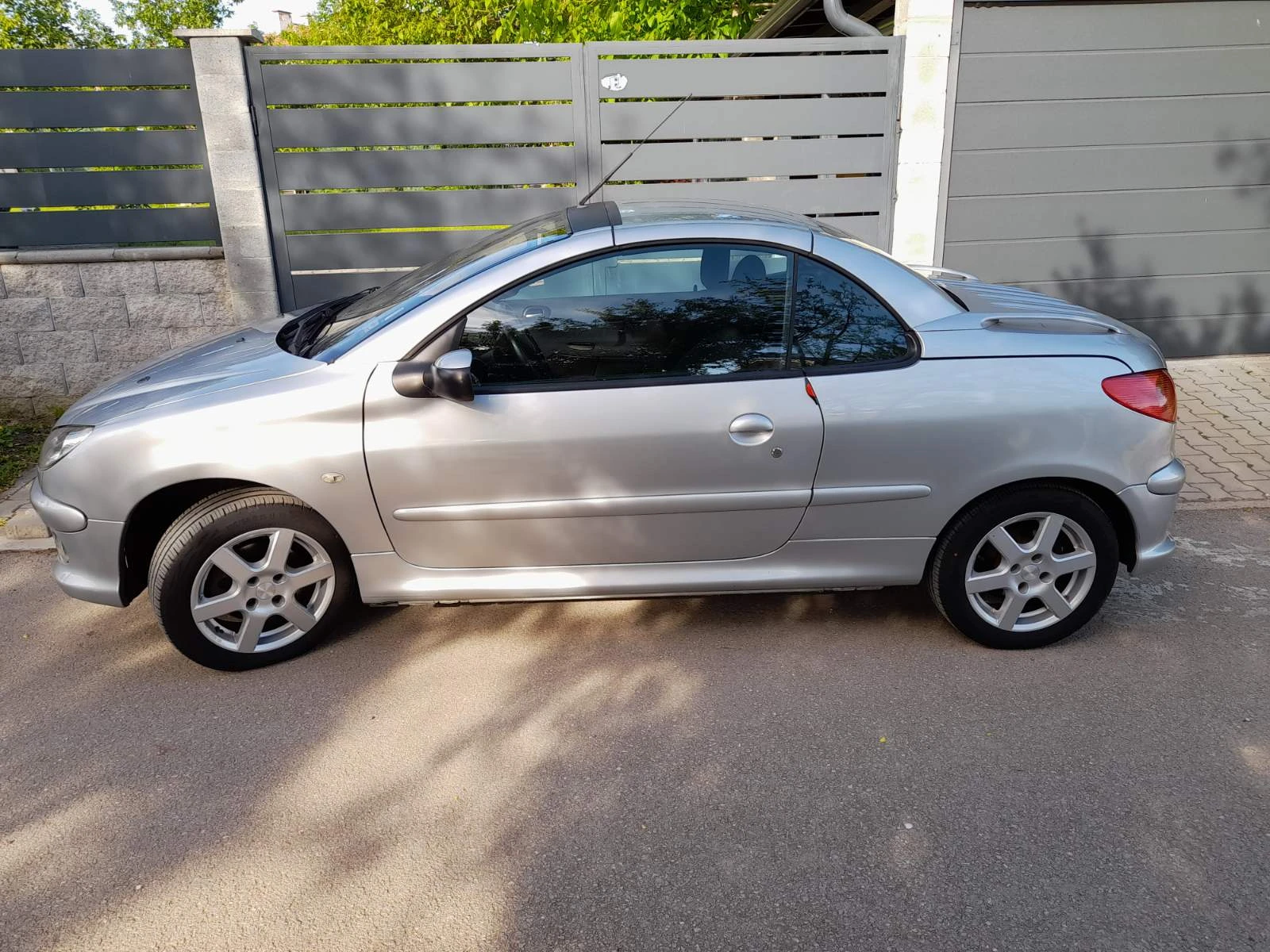 Peugeot 206 сс - изображение 2