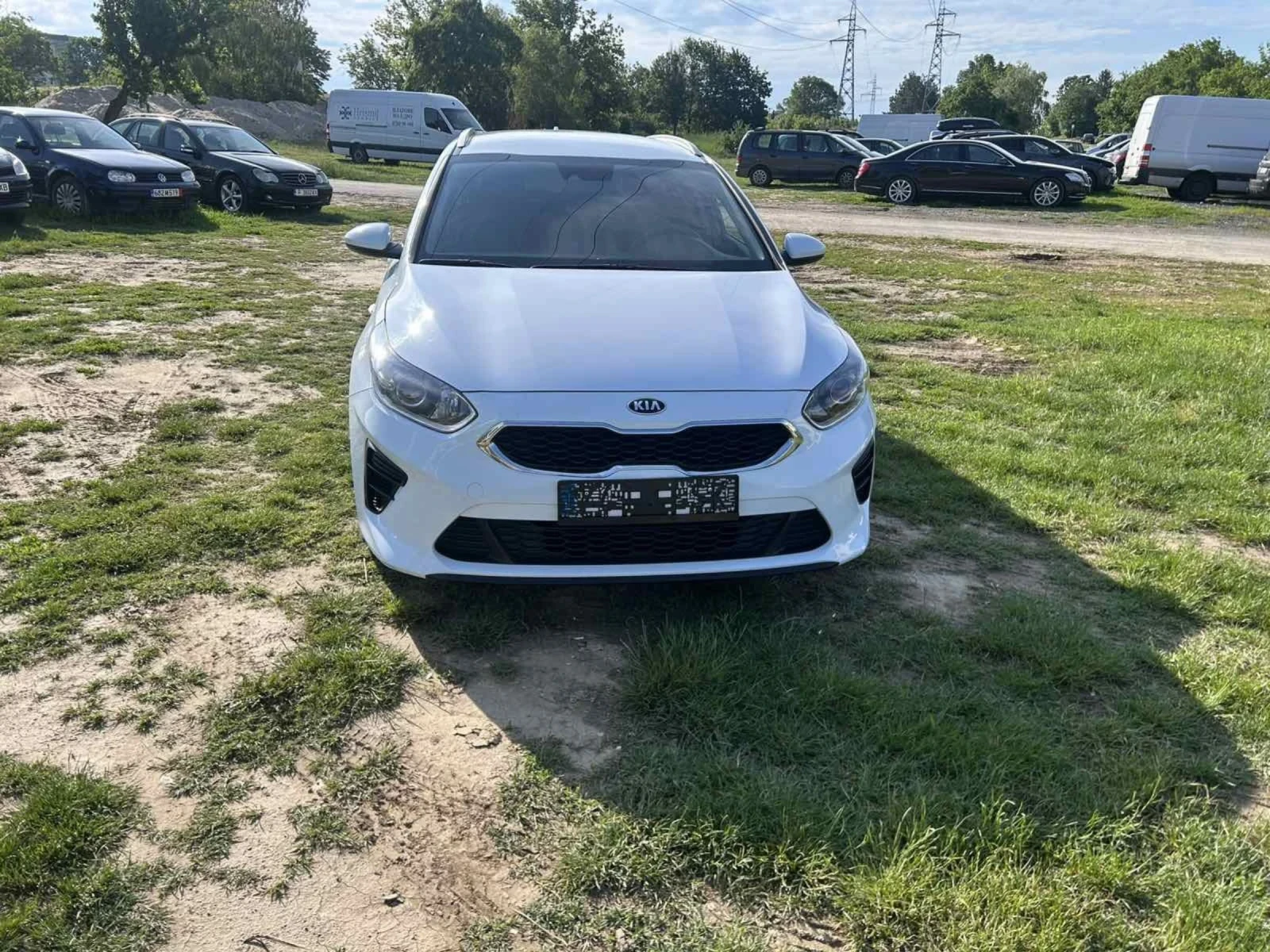 Kia Ceed SW 1.6CRDI - изображение 6