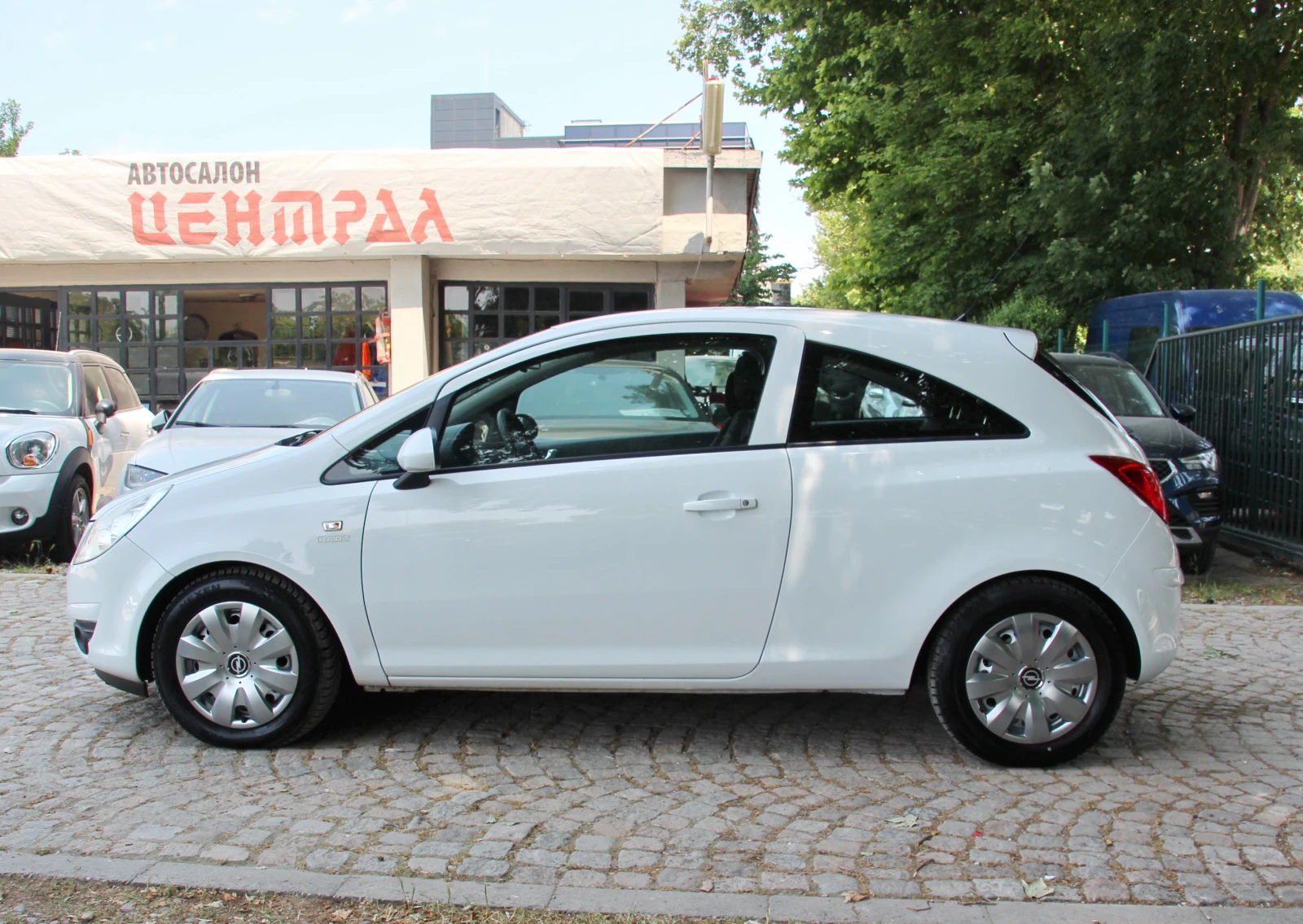 Opel Corsa 1.0i НОВ ВНОС  - изображение 8