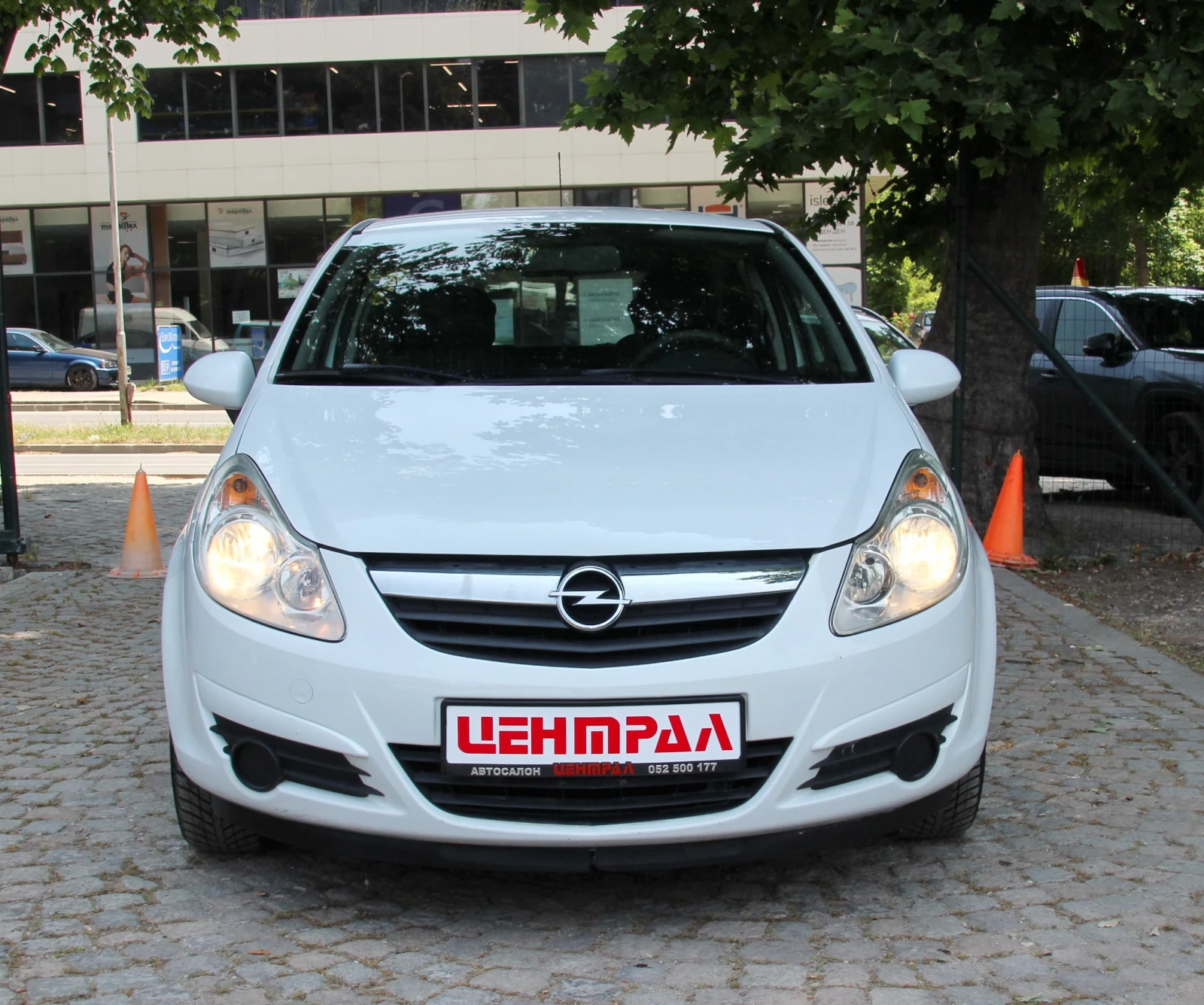 Opel Corsa 1.0i НОВ ВНОС  - изображение 2