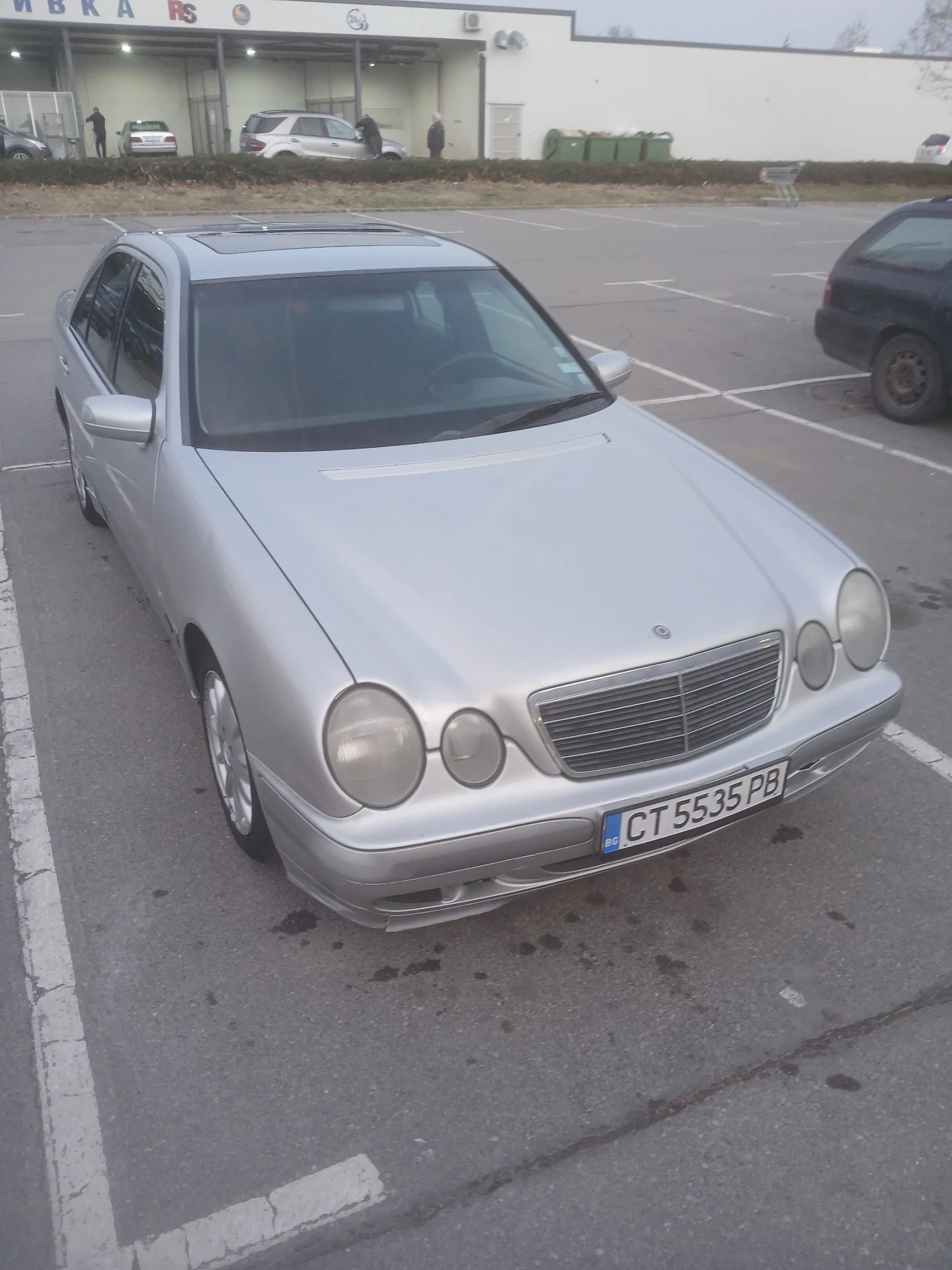 Mercedes-Benz E 200  W 211 COMPRESSOR Газов инжекцион - изображение 2
