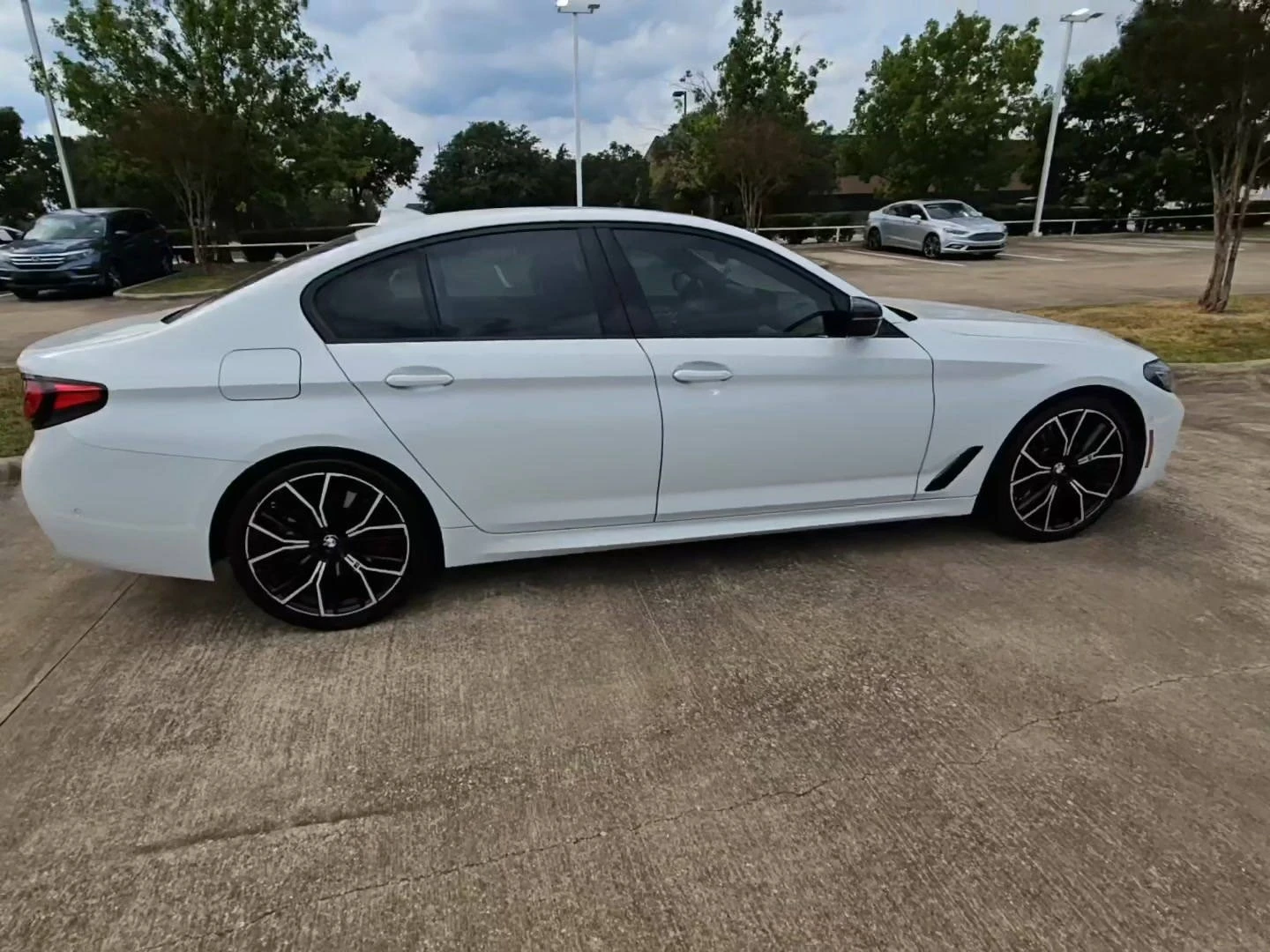 BMW 530  M SPORT LINE* CARFAX * АВТОКРЕДИТ*  - изображение 2