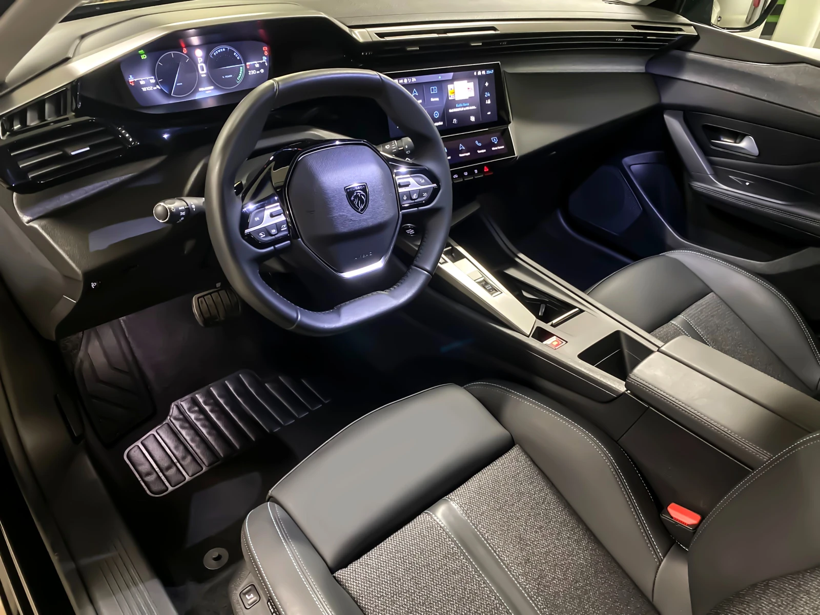 Peugeot 308 SW Hybrid 360 camera Keyless Navigation - изображение 9