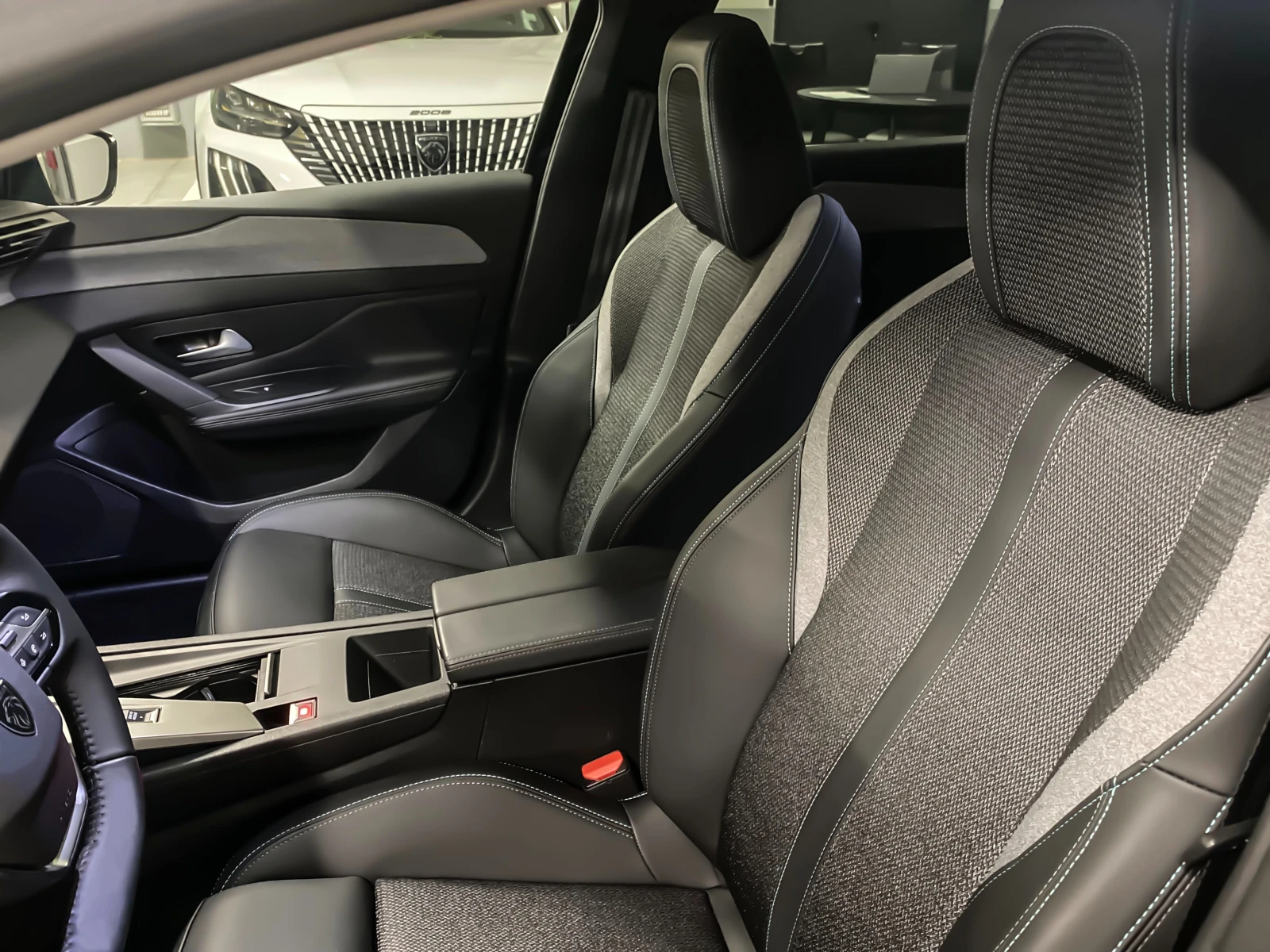 Peugeot 308 SW Hybrid 360 camera Keyless Navigation - изображение 10