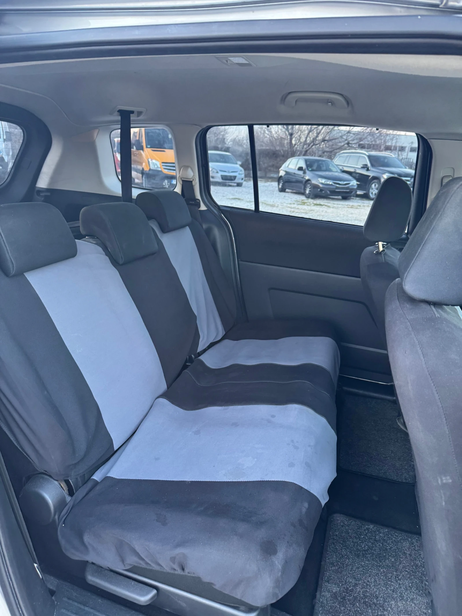 Mazda 5 1.8 , снимка 9 - Автомобили и джипове - 53779280