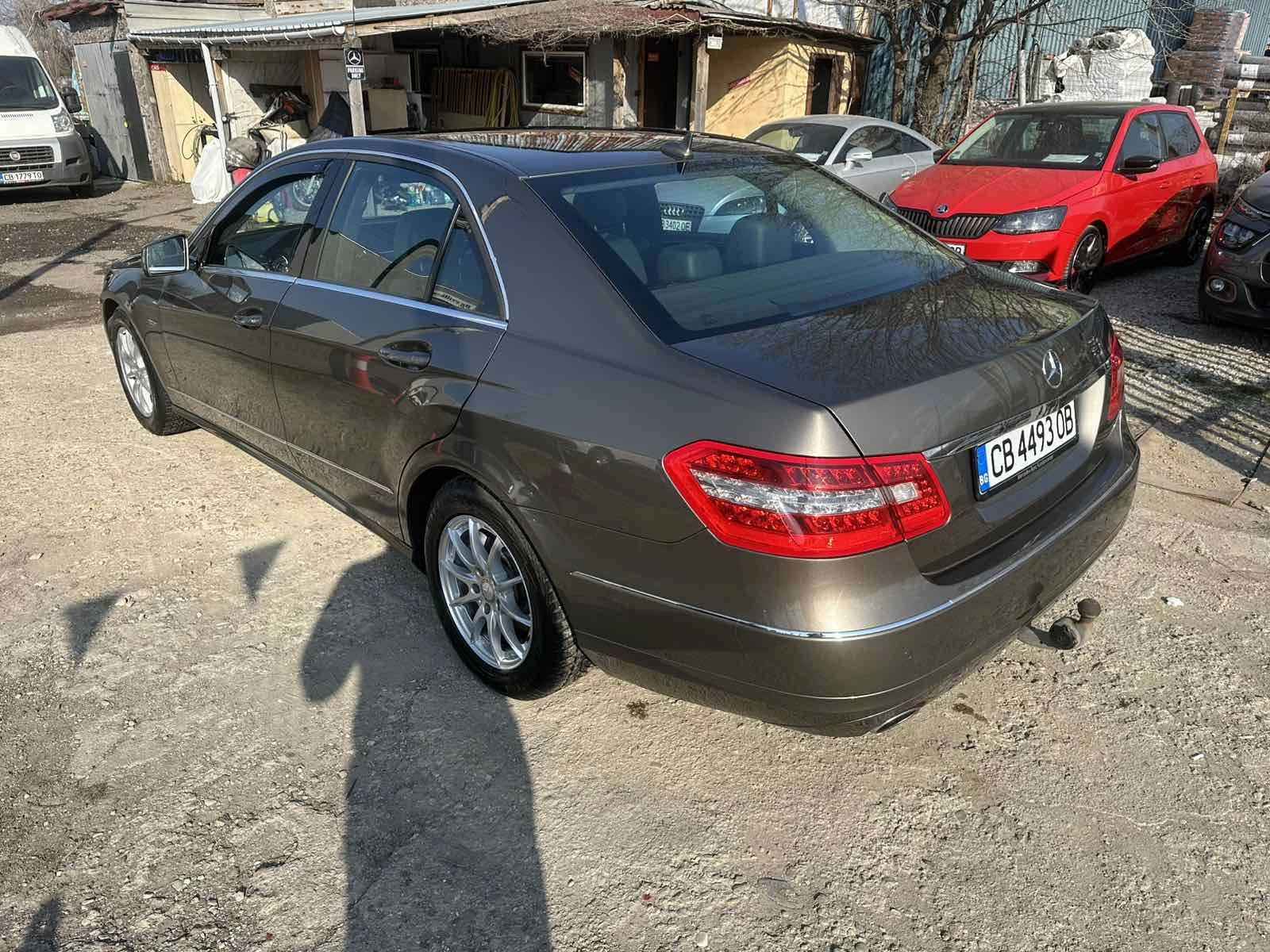 Mercedes-Benz E 350 CGI DISTRONIC LANE ASSIST CAMERA , снимка 4 - Автомобили и джипове - 53861190