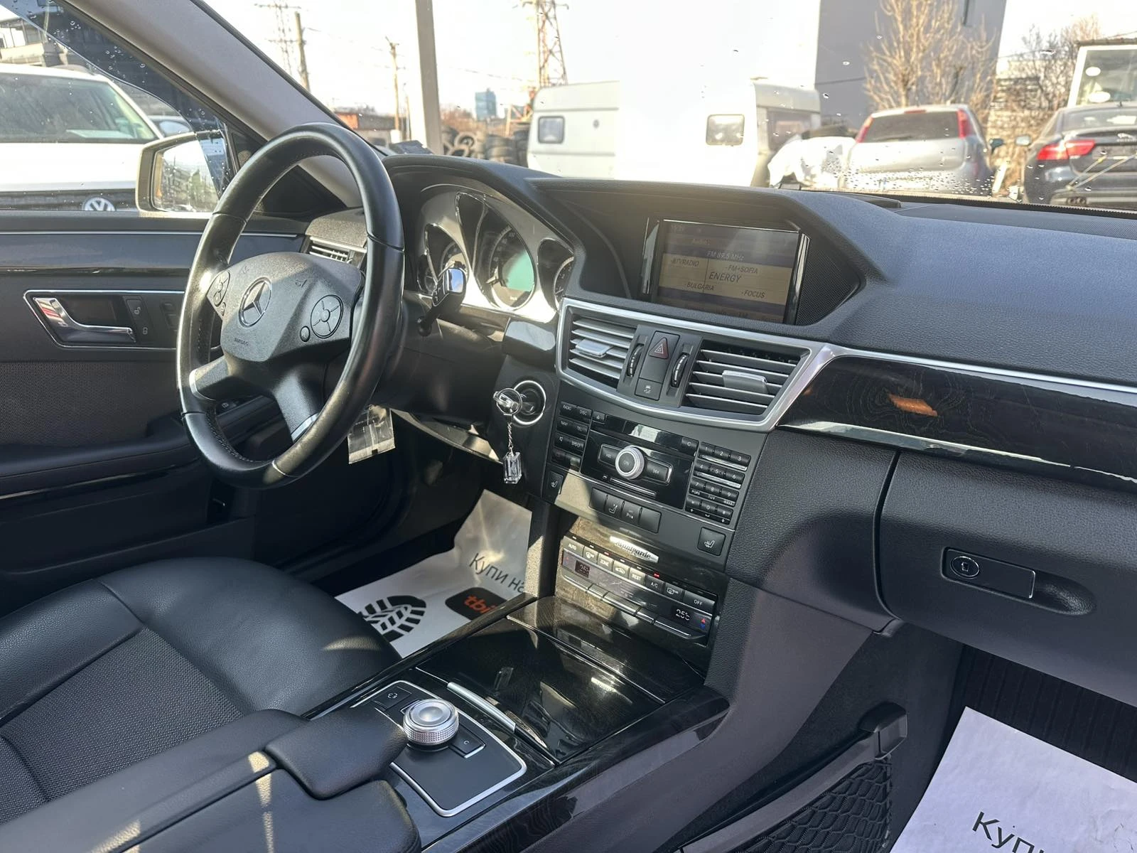 Mercedes-Benz E 350 CGI DISTRONIC LANE ASSIST CAMERA , снимка 15 - Автомобили и джипове - 53861190