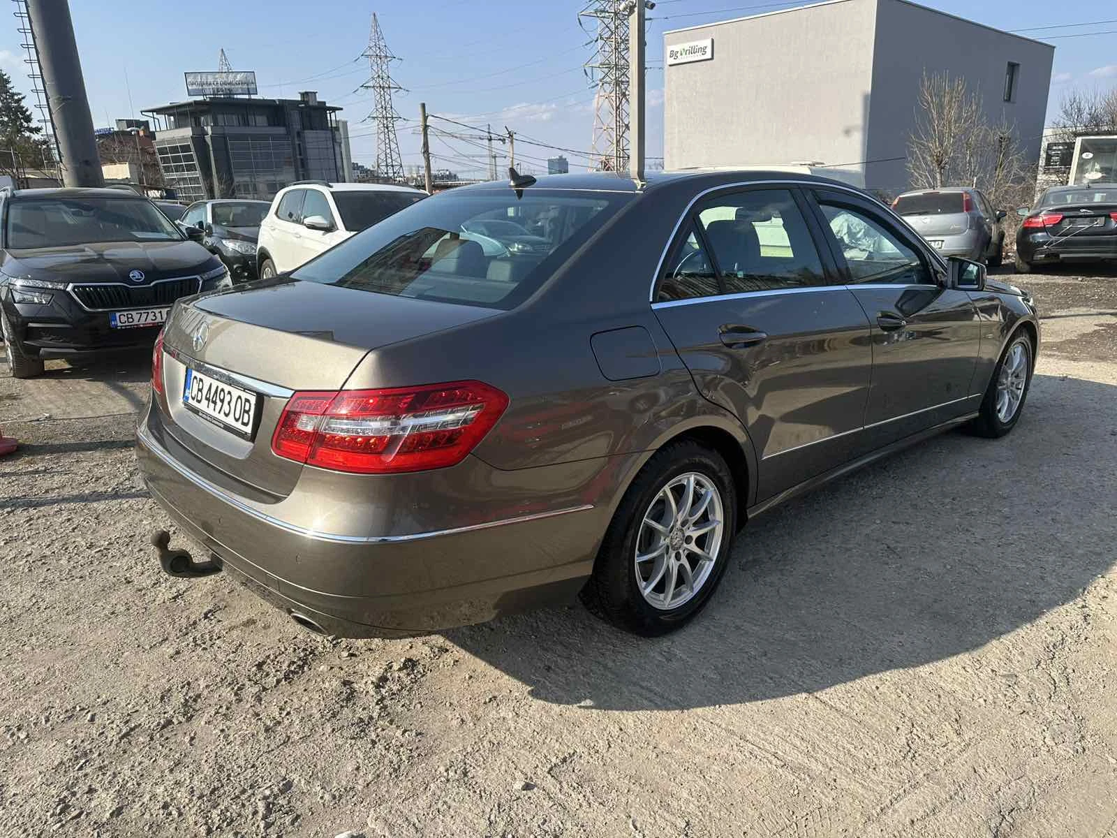 Mercedes-Benz E 350 CGI DISTRONIC LANE ASSIST CAMERA , снимка 3 - Автомобили и джипове - 53861190