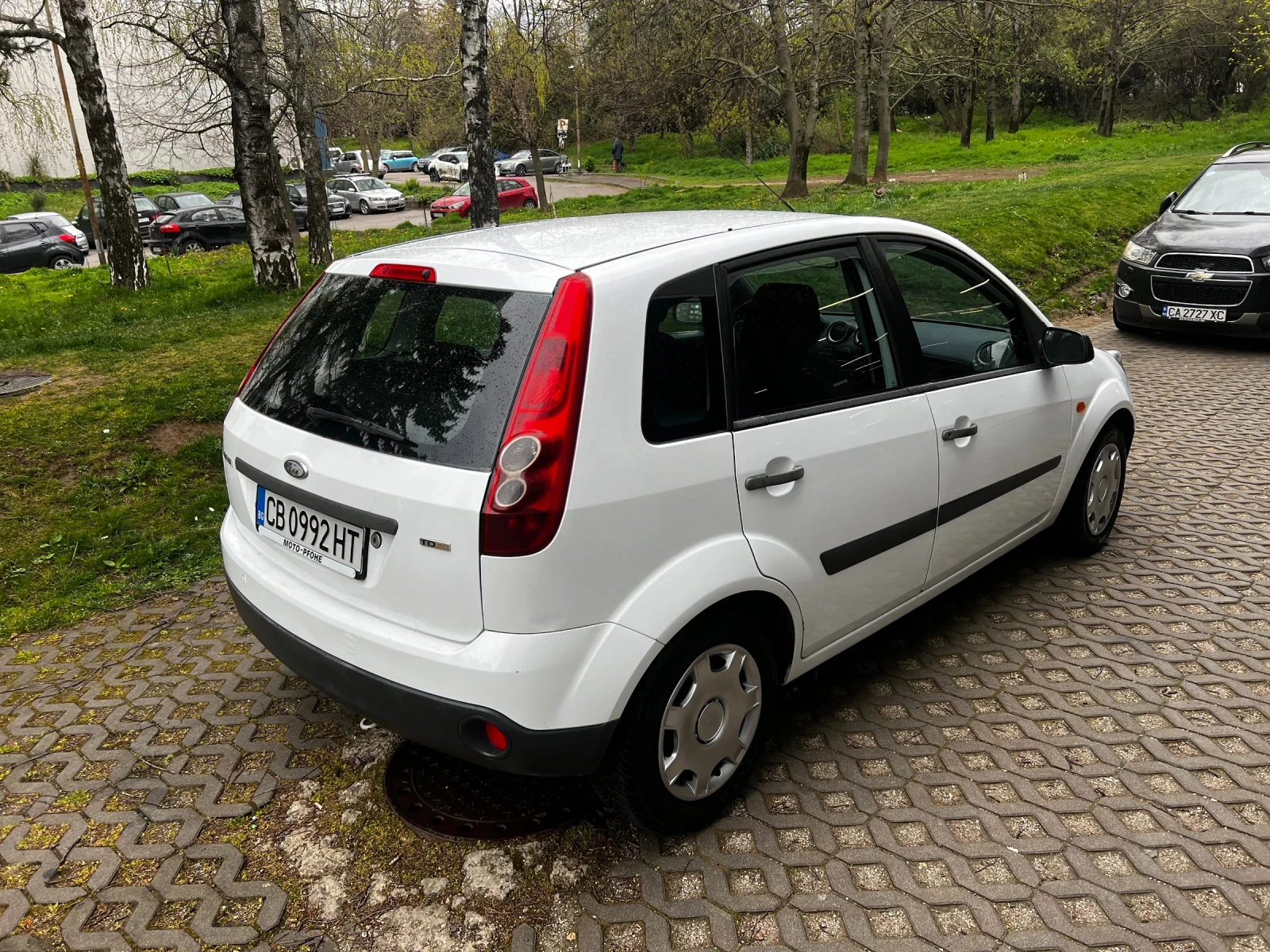 Ford Fiesta От Мото Пфое като нов, снимка 5 - Автомобили и джипове - 54233515