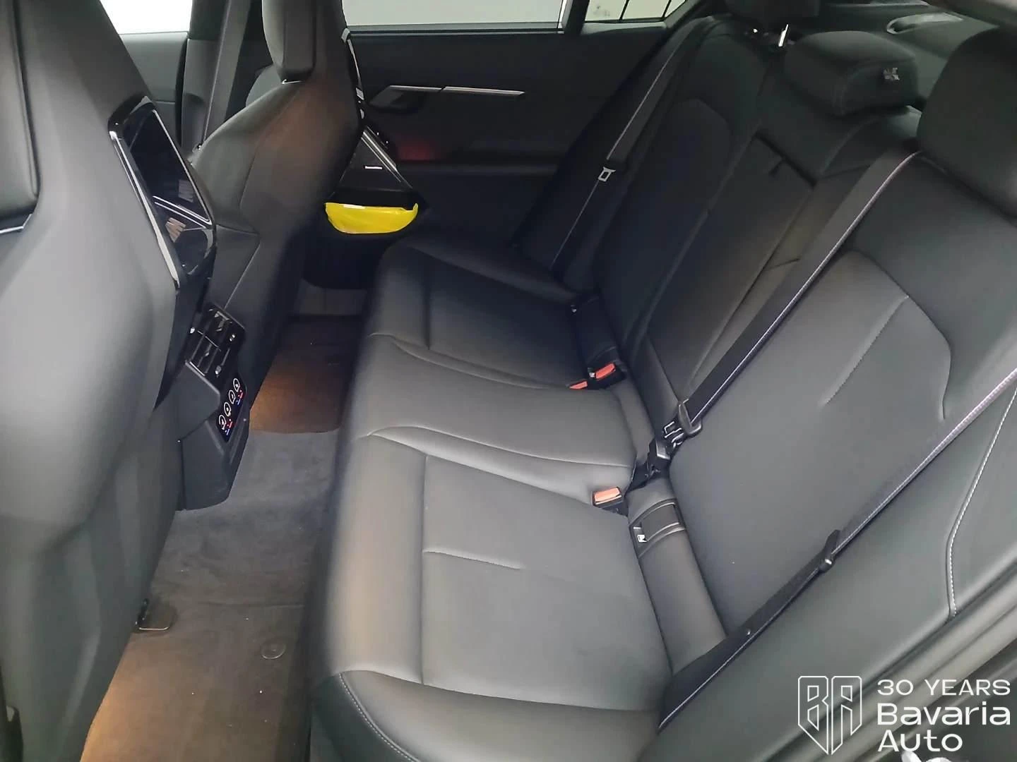 BMW M5 M Drivers Sportautomatic, снимка 8 - Автомобили и джипове - 54345050