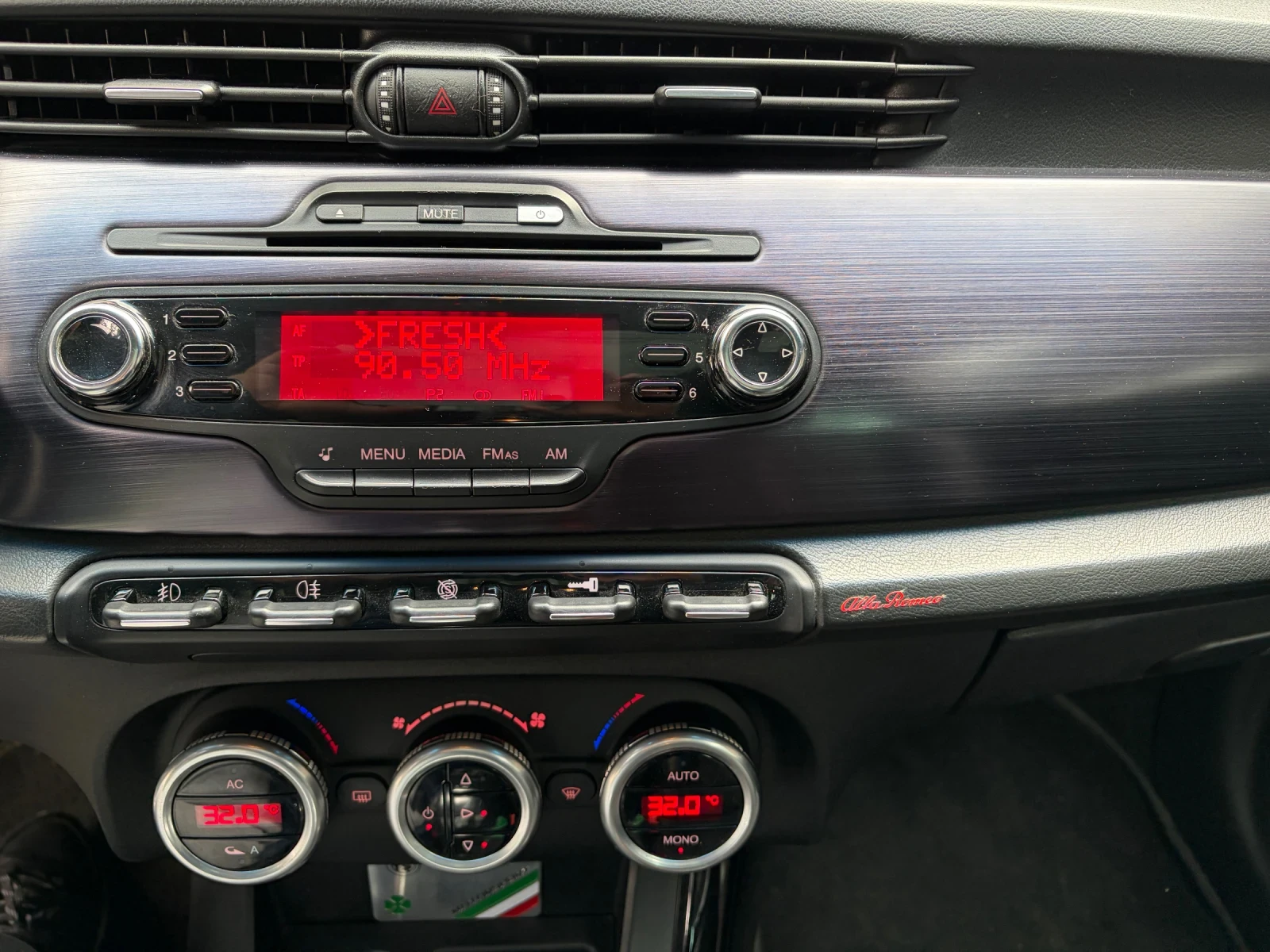 Alfa Romeo Giulietta Q2 Sportiva 2.0 JTDm 170 к.с., снимка 9 - Автомобили и джипове - 54398405