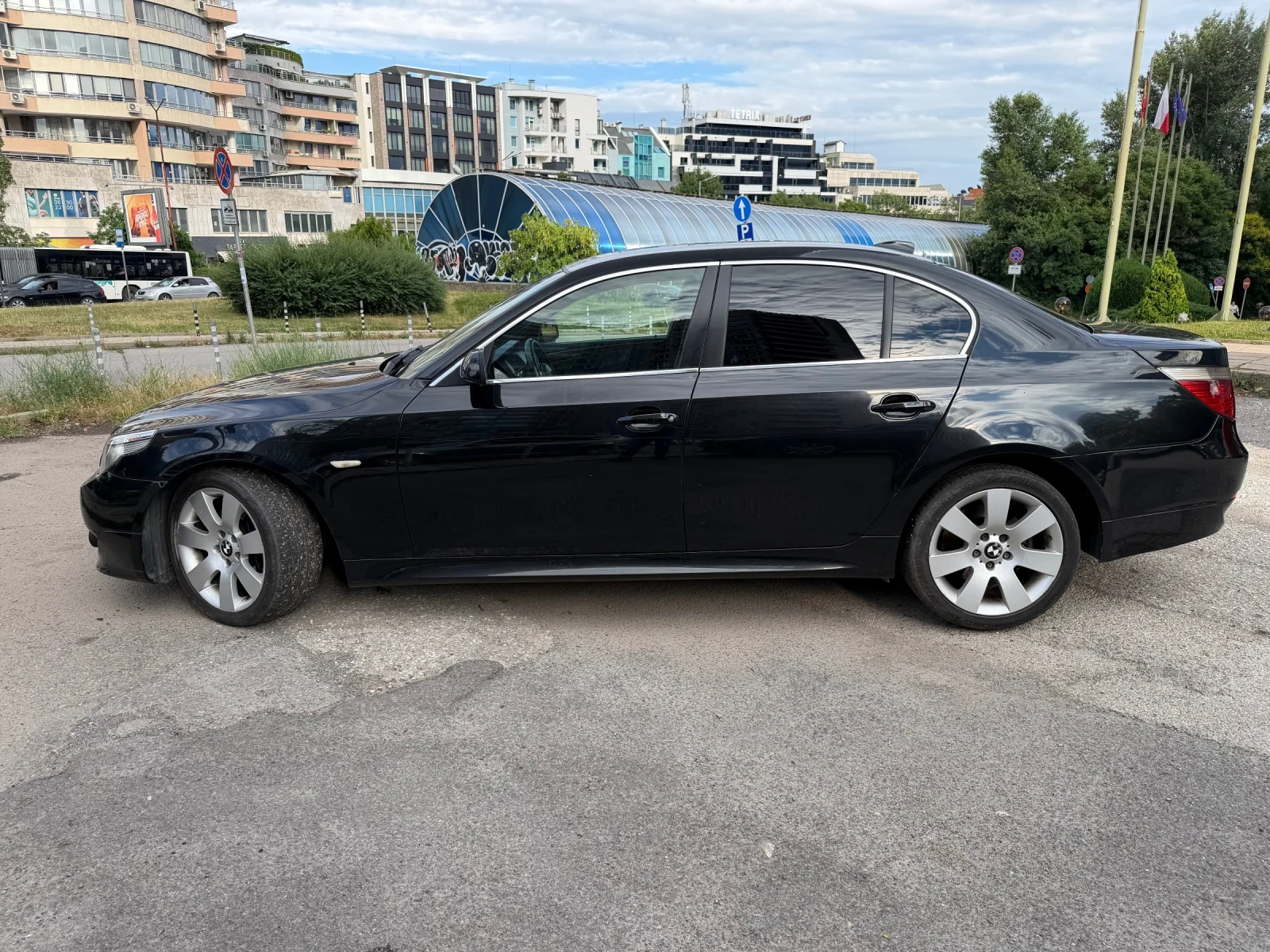 BMW 530 xd, снимка 3 - Автомобили и джипове - 55149342
