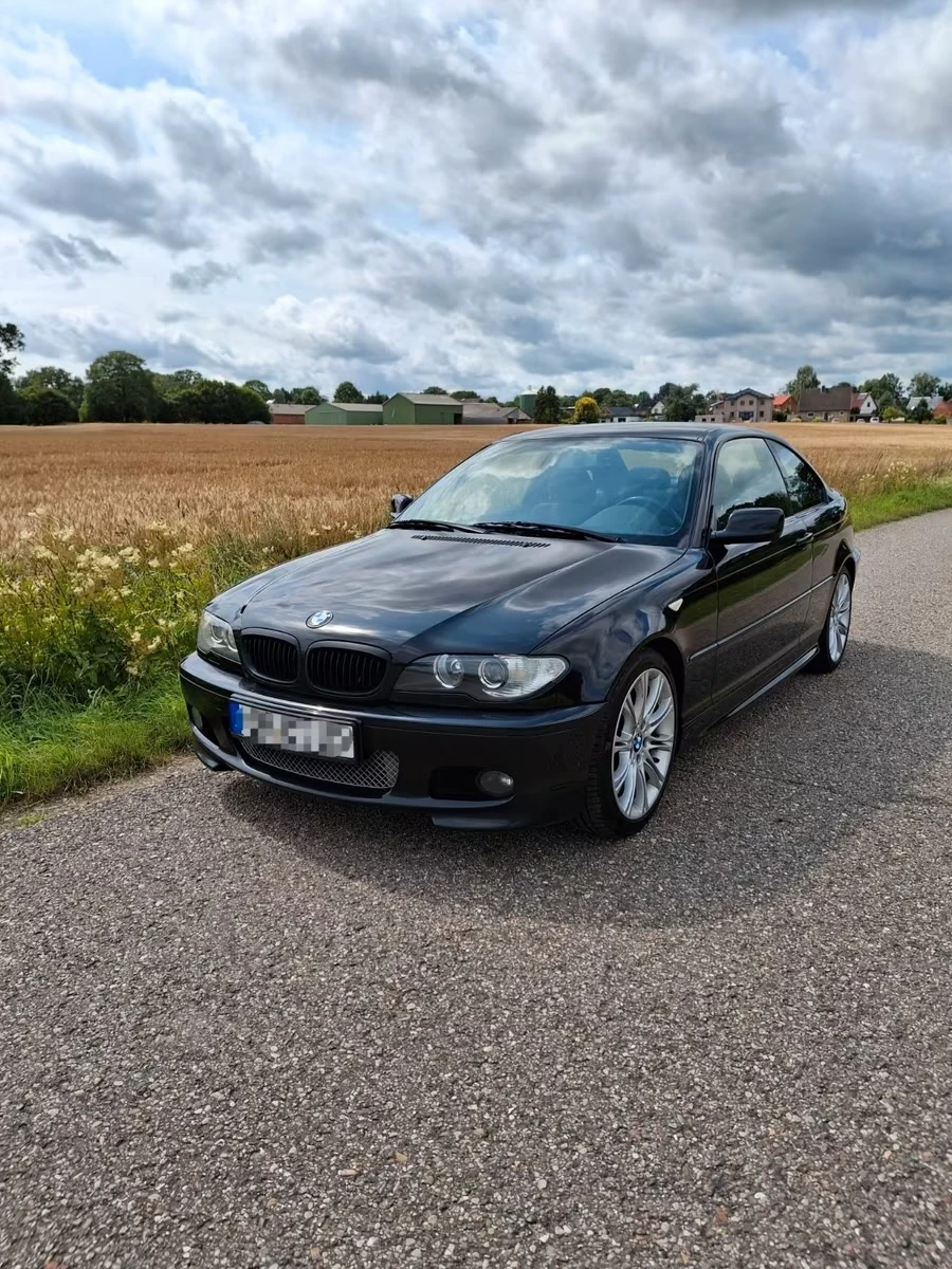 BMW 330 6-Speed M-Pack OEM, снимка 2 - Автомобили и джипове - 55355184