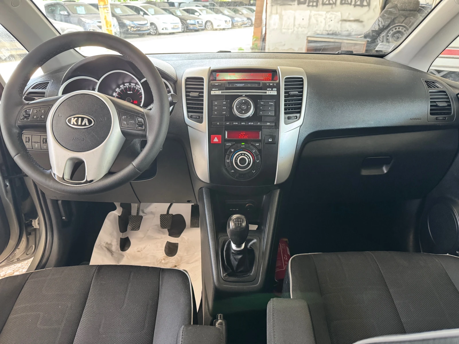 Kia Venga, снимка 14 - Автомобили и джипове - 55185105