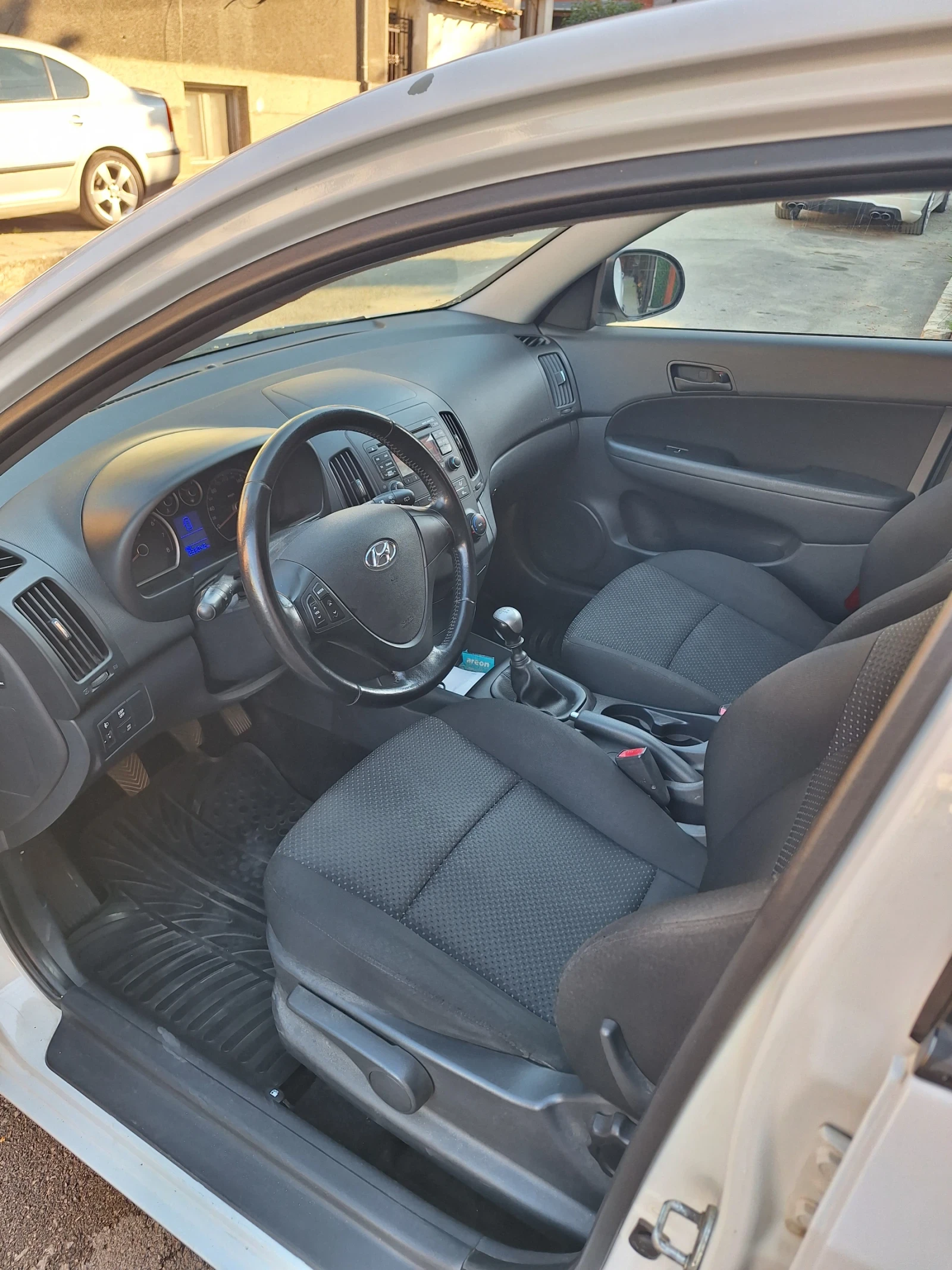 Hyundai I30 1.4, снимка 5 - Автомобили и джипове - 55250975
