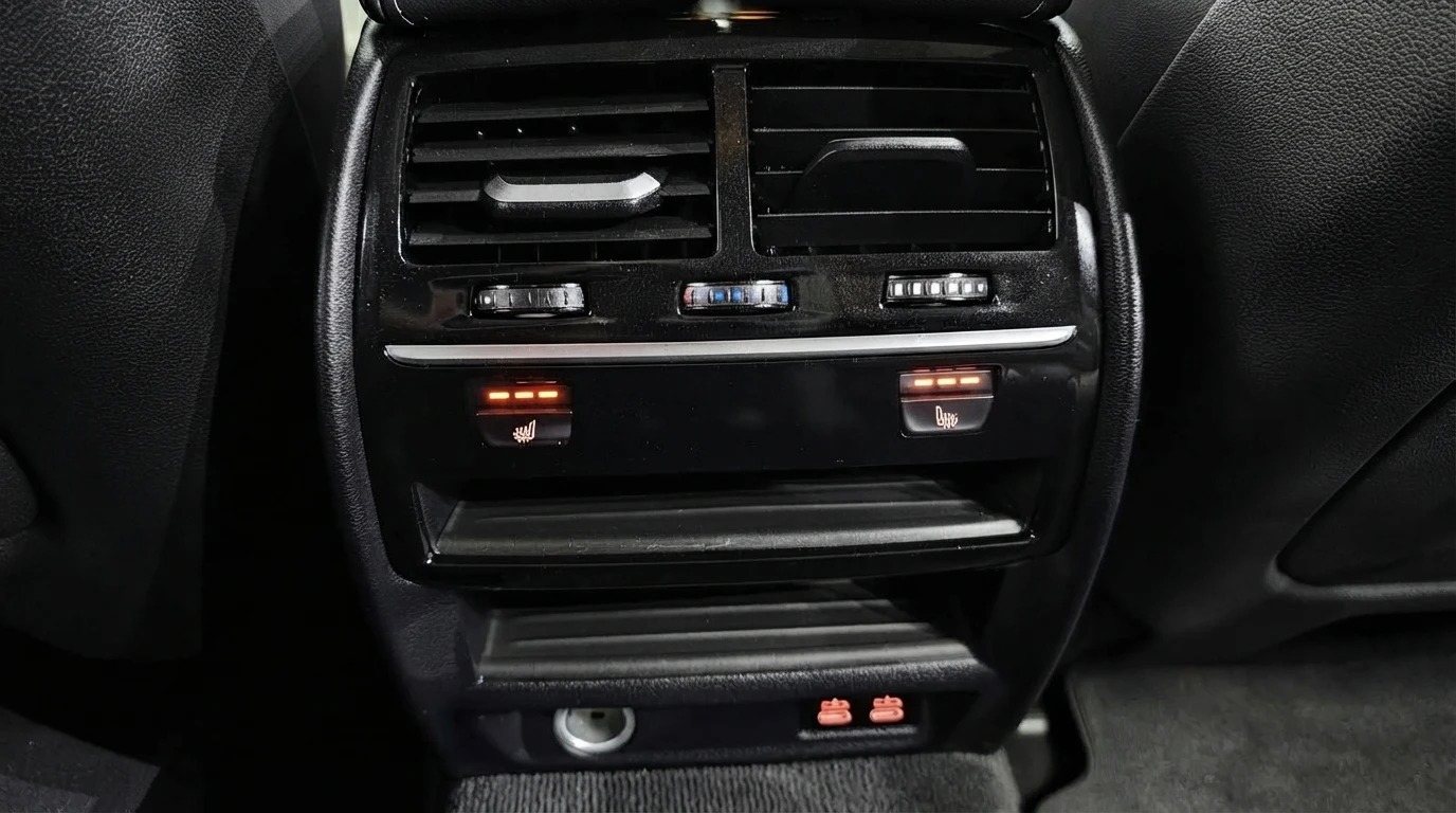 BMW 530 HEAD-UP* DIGITAL* ОБДУХВАНЕ* ПОДГРЕВ* КАМЕРИ* , снимка 15 - Автомобили и джипове - 55434728