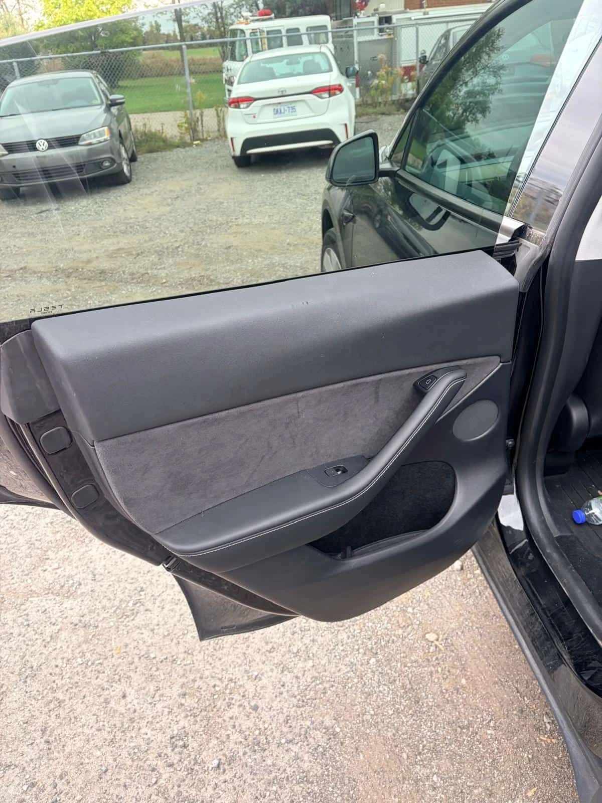Tesla Model Y * RWD * CARFAX * ��� ������������ ������ | Mobile.bg � ����������� 11