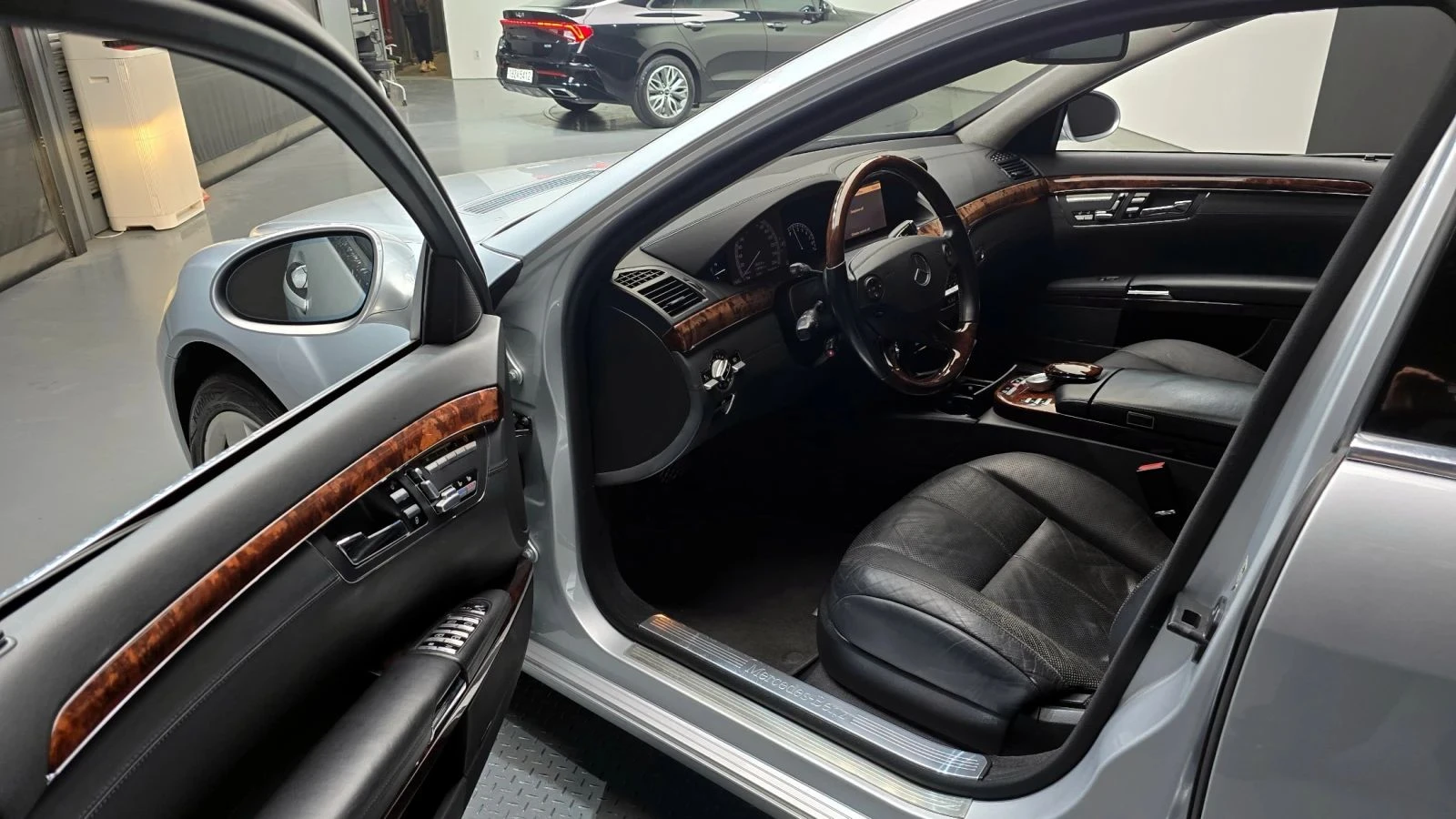 Mercedes-Benz S 600, снимка 10 - Автомобили и джипове - 56686660