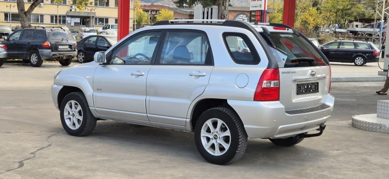 Kia Sportage 2.0i 141К.С* 4Х4* ПЕРФЕКТНА, снимка 5 - Автомобили и джипове - 47792003