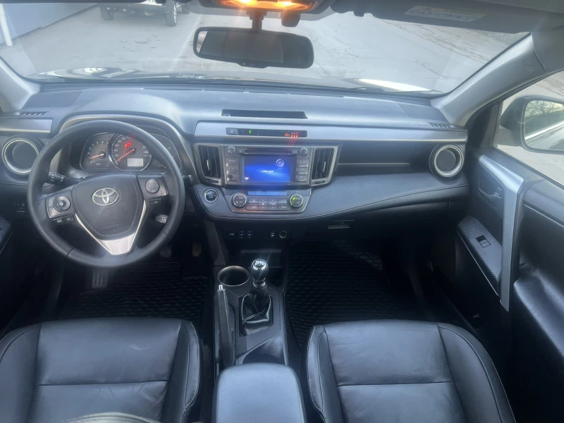 Toyota Rav4 2.0D4D 4X4, Navi, Xenon Keyless, снимка 10 - Автомобили и джипове - 49404349