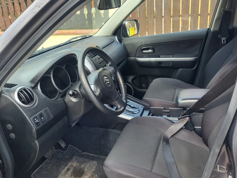 Suzuki Grand vitara 2.4 ТОР....., снимка 6 - Автомобили и джипове - 53440911