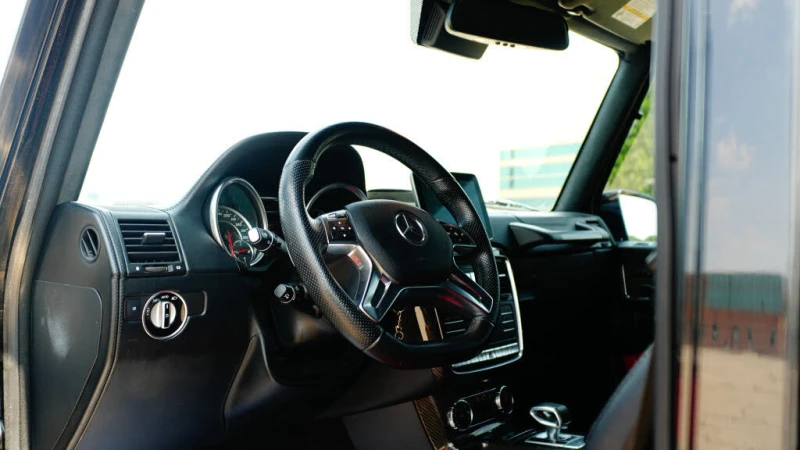 Mercedes-Benz G 63 AMG 4matic * CARFAX * АвтоКредит * (ЦЕНА ДО БГ), снимка 9 - Автомобили и джипове - 53514944