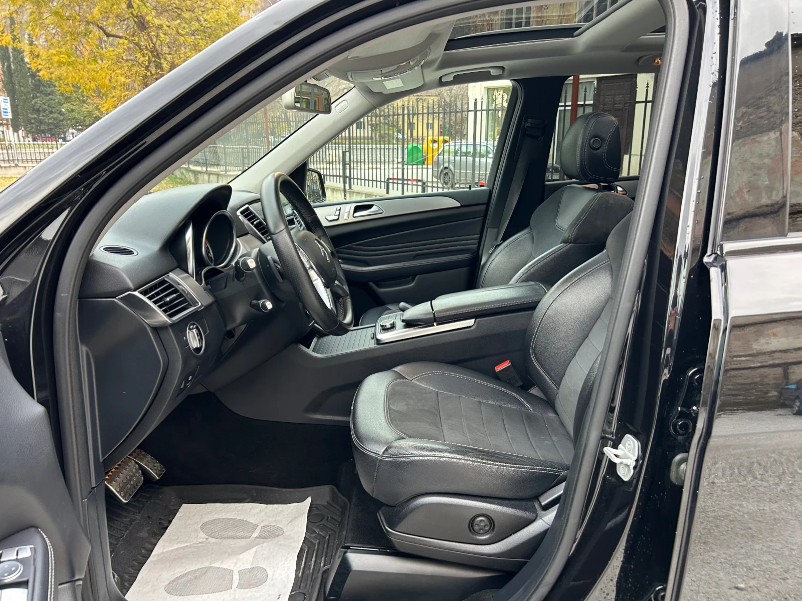 Mercedes-Benz ML 350 AMG 6.3 PACK* 4MATIC* PANORAMA - изображение 8