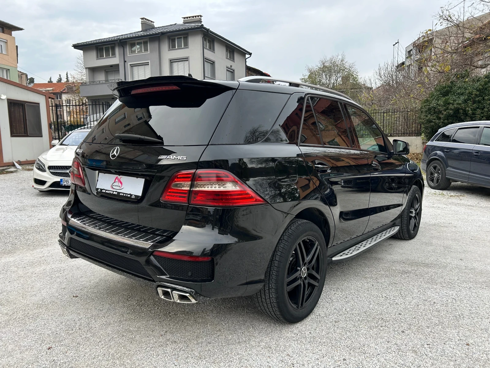 Mercedes-Benz ML 350 AMG 6.3 PACK* 4MATIC* PANORAMA - изображение 7