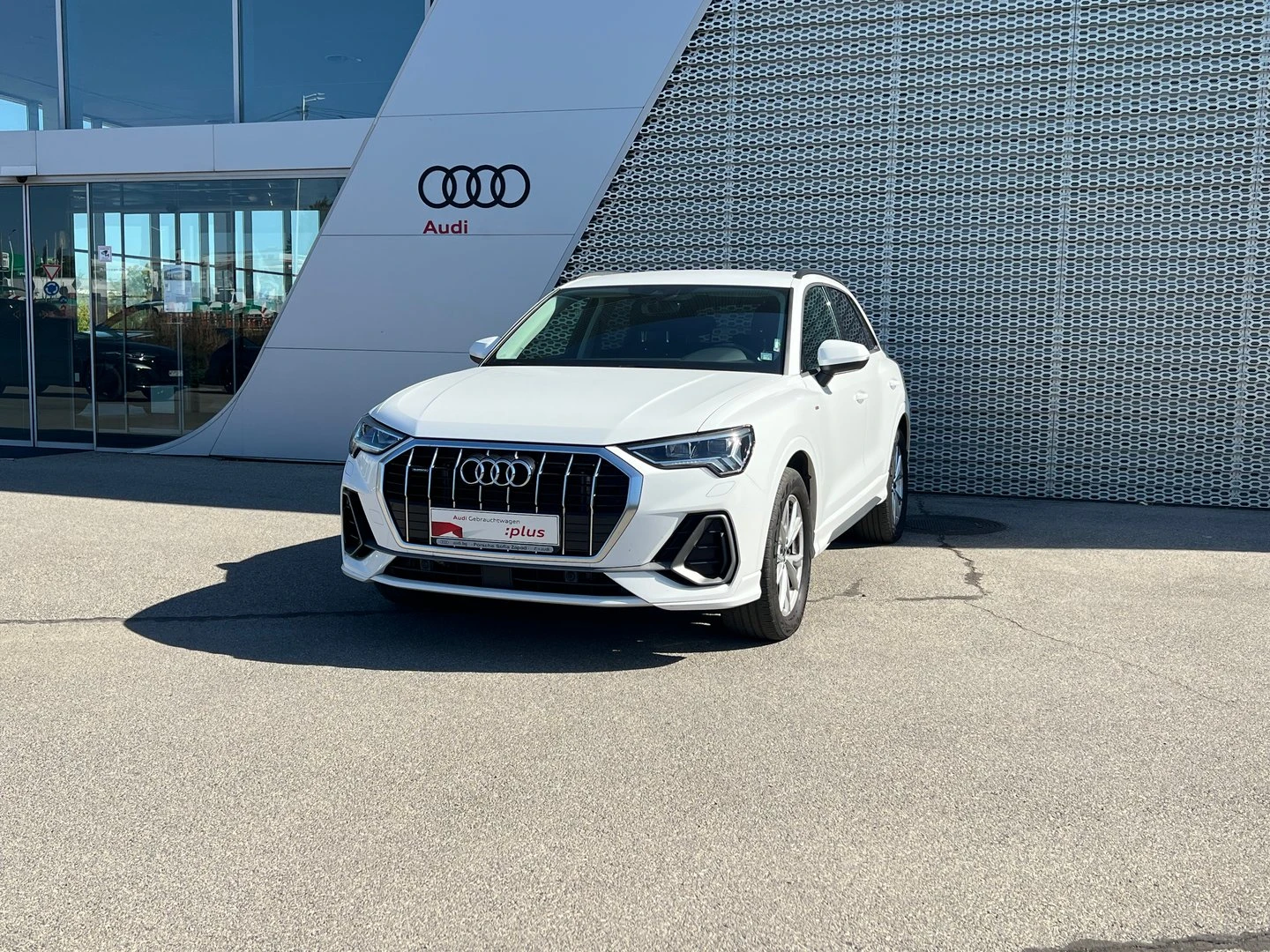Audi Q3 S line 40 TDI quattro