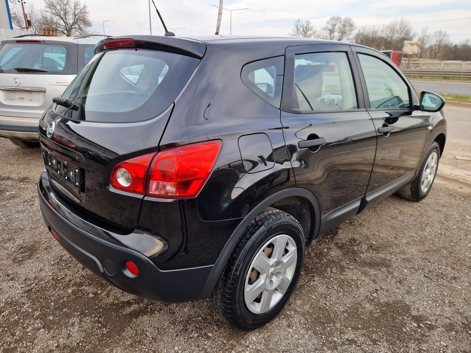 Nissan Qashqai 1.6i16v 114HP.ITALIA - изображение 8
