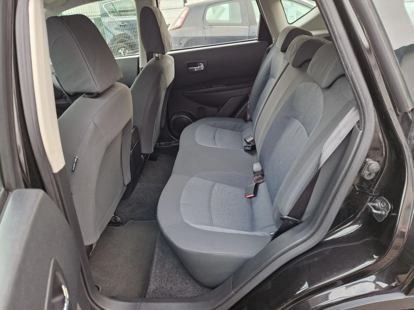 Nissan Qashqai 1.6i16v 114HP.ITALIA - изображение 9