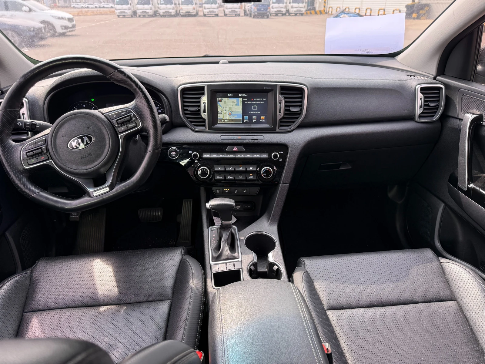 Kia Sportage 2.0CRDI-2WD-ОЧАКВАН ВНОС!, снимка 11 - Автомобили и джипове - 54189946