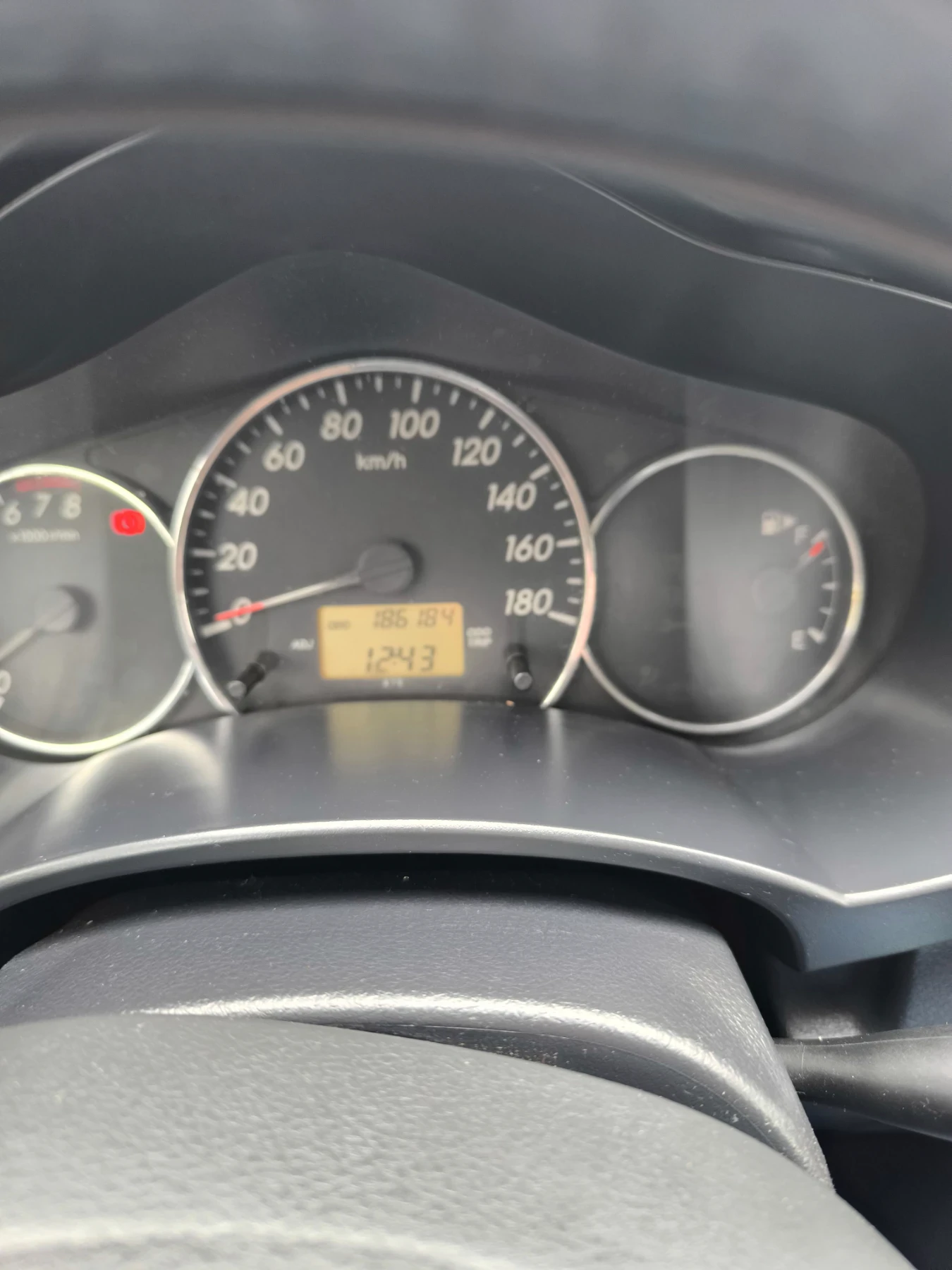 Daihatsu Terios 1.5, снимка 10 - Автомобили и джипове - 54714399