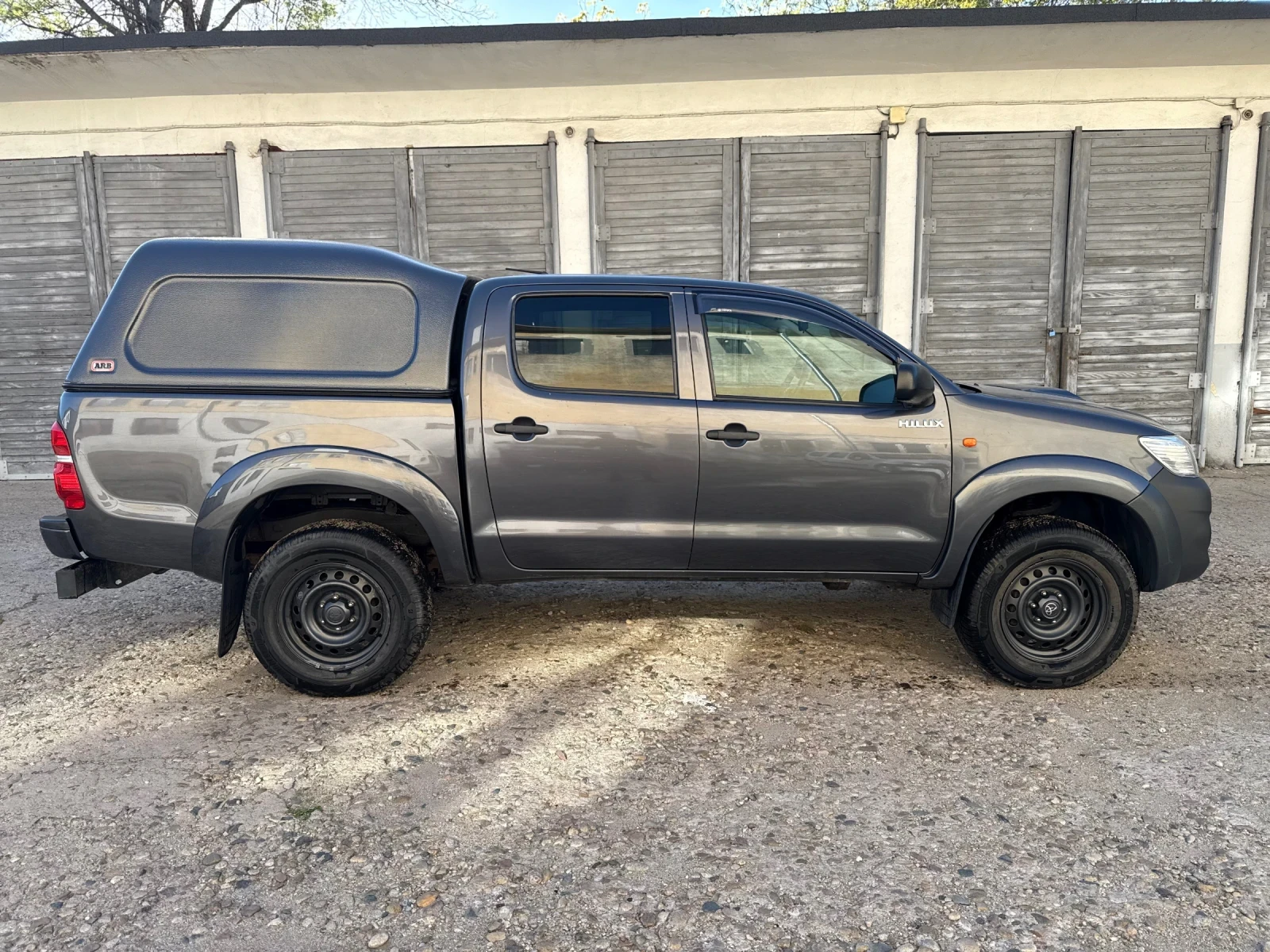Toyota Hilux, снимка 2 - Автомобили и джипове - 54470532