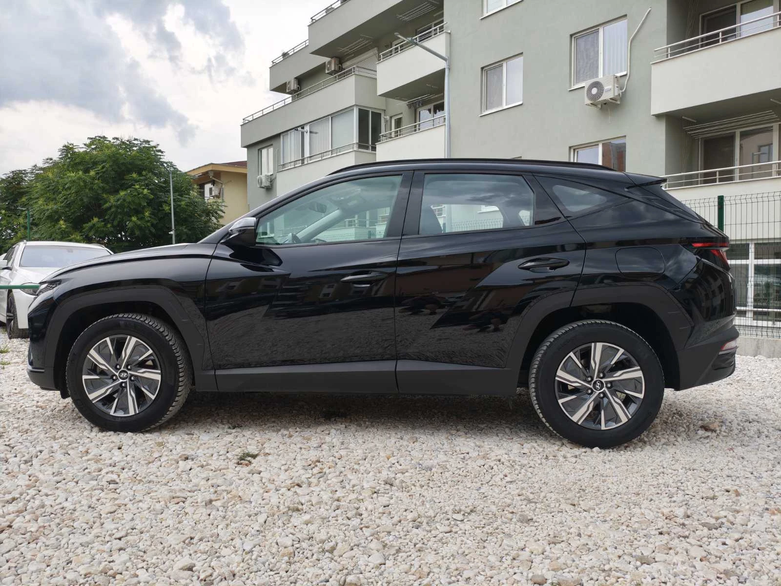 Hyundai Tucson НАЛИЧЕН-Tucson 1.6 T-GDi/Hybrid/230к.с., снимка 9 - Автомобили и джипове - 54541450
